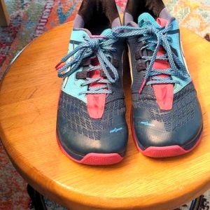 Women's Altra hit x2 cross shoes